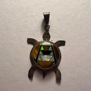 Native American wampum turtle pendent